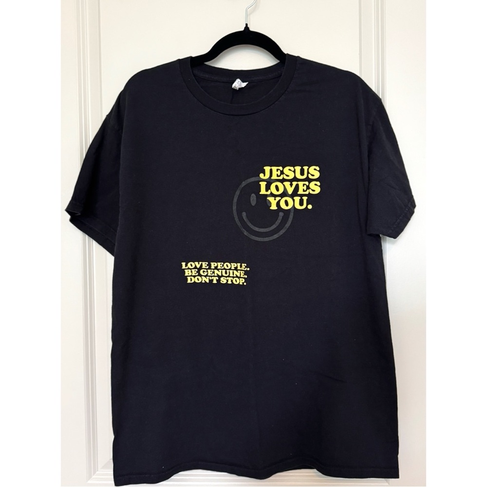 Jesus Loves You Black T-Shirt, size L